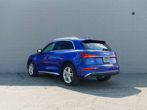 Used 2023 Audi Q5 e Prestige w/ Prestige Package AWD/4WD image 3