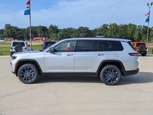 New 2026 Jeep Grand Cherokee L Limited AWD/4WD image 5