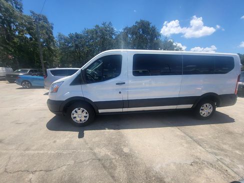 Used 2016 Ford Transit 350 XLT RWD image 22