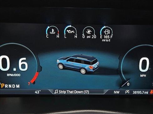 Used 2022 Ford Expedition Platinum image 14