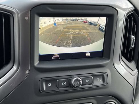 Used 2019 Chevrolet Silverado 1500 W/T w/ WT Convenience Package AWD/4WD image 17
