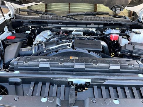 Used 2025 Chevrolet Silverado 2500 High Country w/ High Country Premium Package AWD/4WD image 31