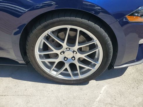 Used 2018 Ford Mustang GT w/ Equipment Group 301A image 8