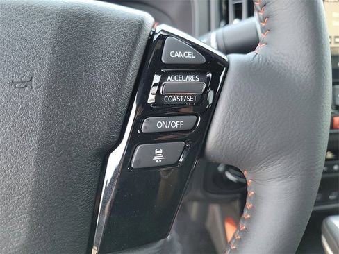 New 2025 Nissan Frontier PRO-4X w/ Pro Premium Package AWD/4WD image 6