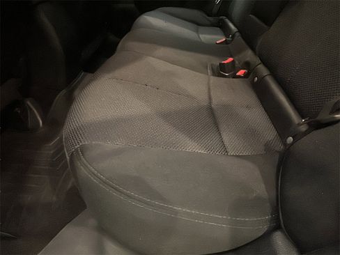 Used 2011 Subaru Forester 2.5X w/ Alloy Wheel Value Pkg image 11