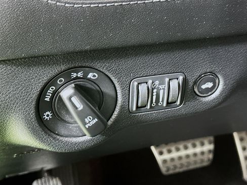 Used 2023 Dodge Charger Scat Pack w/ Daytona Edition Group image 17