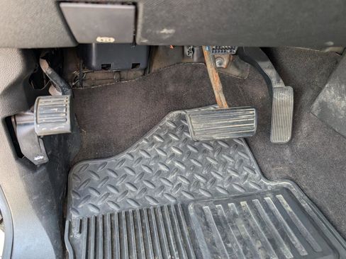 Used 2009 GMC Sierra 1500 SLE w/ Regional Value Package image 12