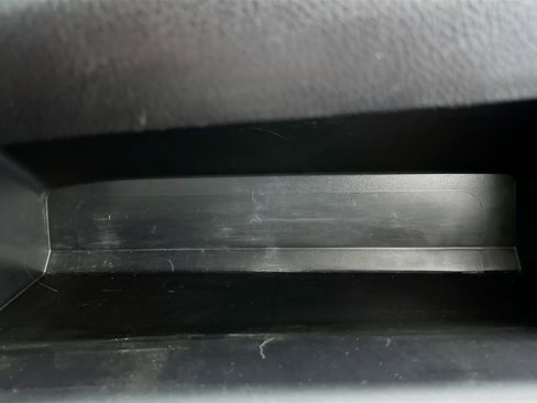 Used 2019 Toyota Highlander SE image 32