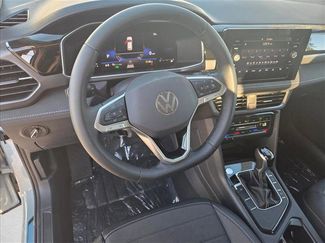 New 2026 Volkswagen Taos SE video 3