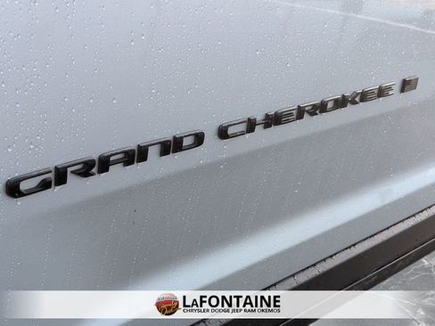Certified 2024 Jeep Grand Cherokee L Laredo image 10