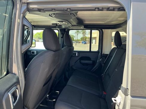 Used 2023 Jeep Wrangler Unlimited w/ 8.4" Radio Group AWD/4WD image 16