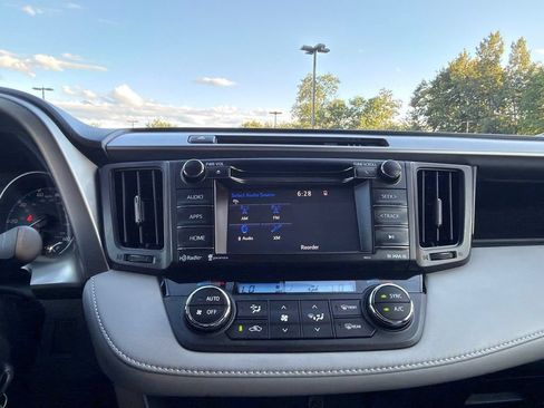 Used 2017 Toyota RAV4 XLE w/ Plus Special Value Package AWD/4WD image 25