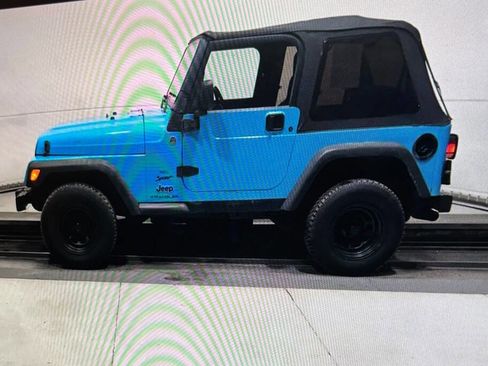 Used 2006 Jeep Wrangler X AWD/4WD image 3