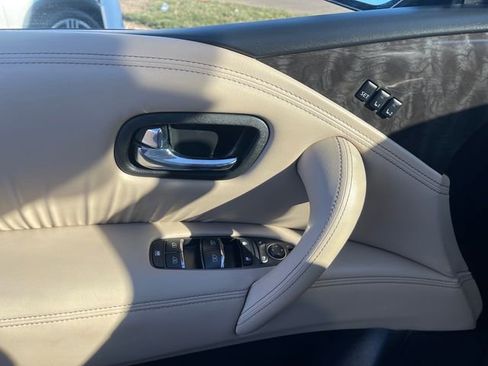 Used 2024 Nissan Armada Platinum w/ Captain's Chairs Package image 19