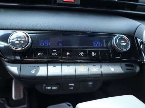 New 2026 Hyundai Elantra SEL Sport Premium FWD image 6