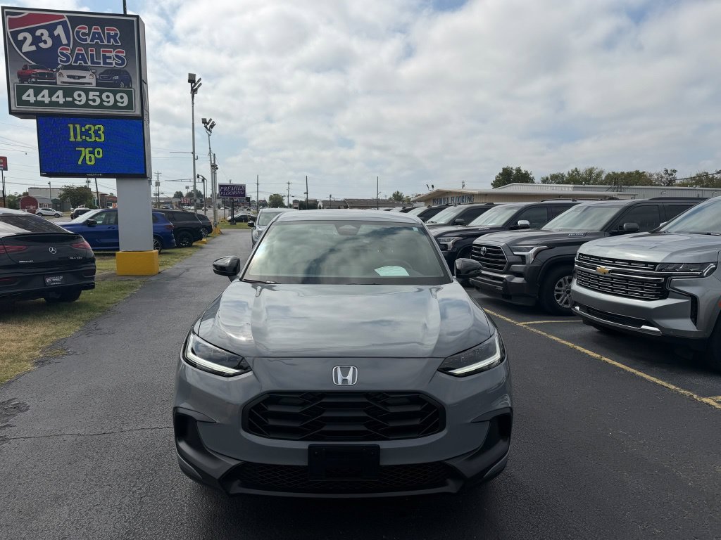 Used 2025 Honda HR-V Sport image 8
