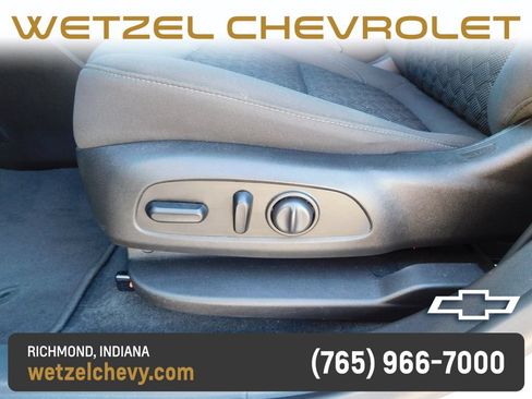 Used 2021 Chevrolet Blazer LT FWD image 13
