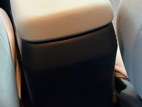 Used 2022 Hyundai Kona SE image 17