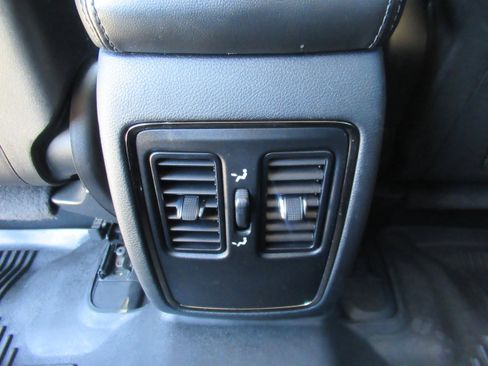 Used 2019 Dodge Durango GT image 15