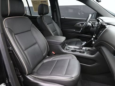 Used 2023 Chevrolet Traverse Premier w/ Redline Edition AWD/4WD image 34