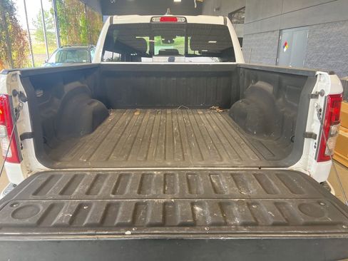 Used 2021 RAM 1500 Big Horn AWD/4WD image 5