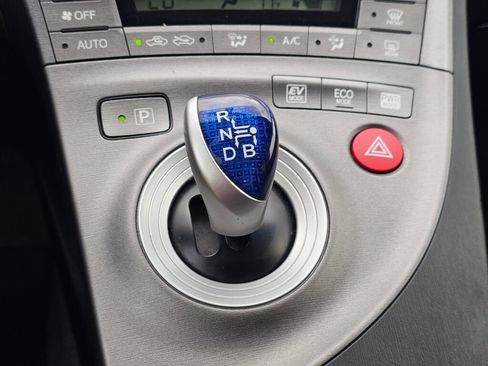 Used 2013 Toyota Prius Two FWD image 17