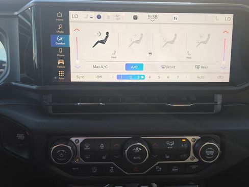 New 2026 Jeep Gladiator Willys AWD/4WD image 20