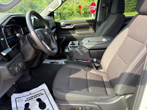 Used 2026 Chevrolet Silverado 1500 LT AWD/4WD image 15