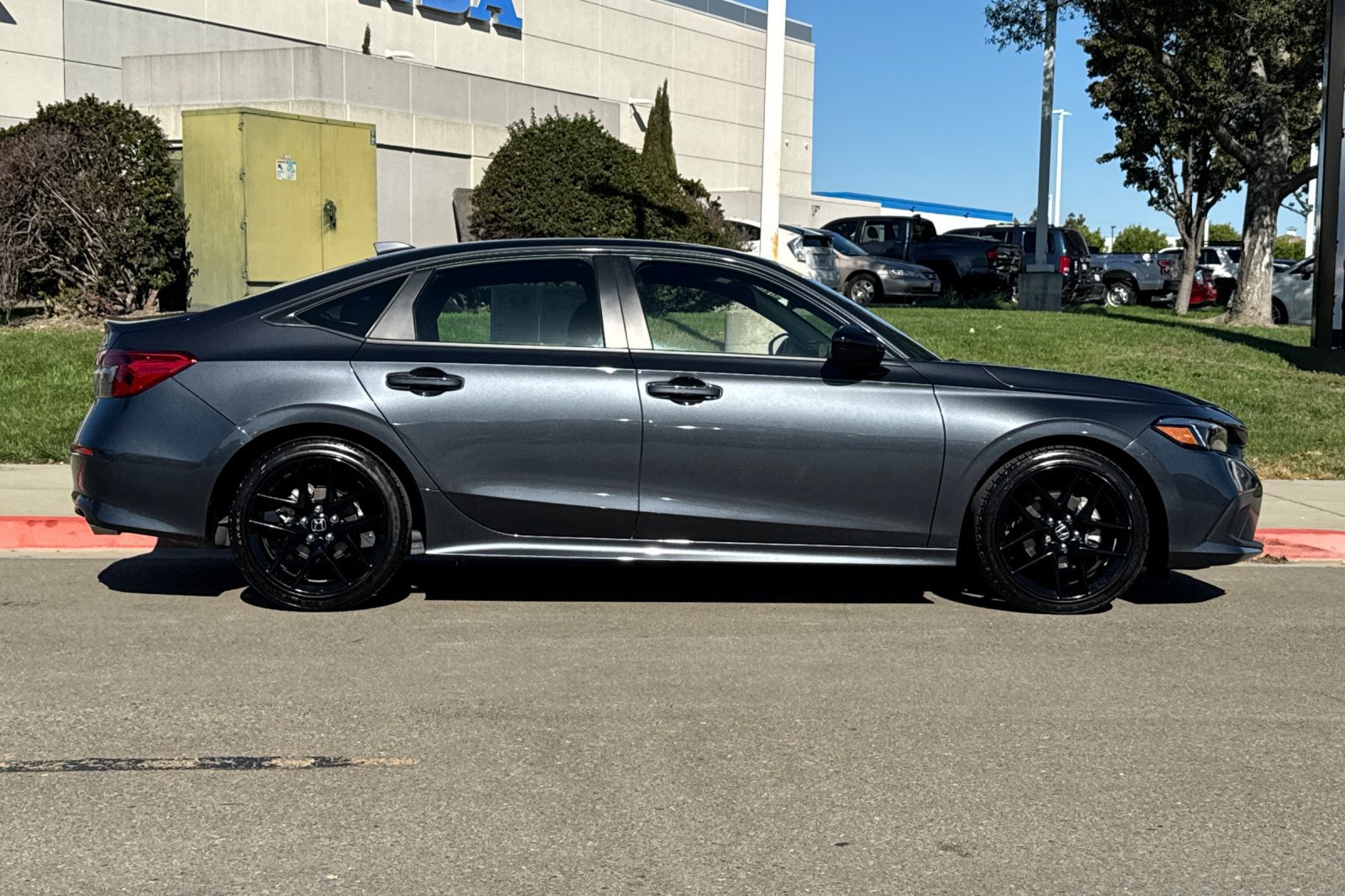 Certified 2024 Honda Civic Sport image 3