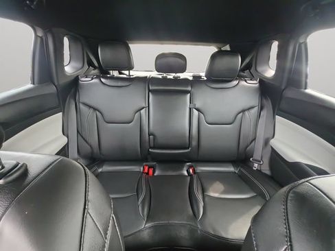 Used 2025 Jeep Compass Limited w/ Elite Group AWD/4WD image 17