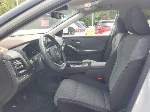 Used 2023 Nissan Rogue SV FWD image 14