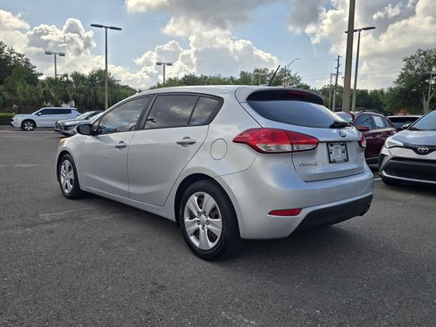 Used 2016 Kia Forte LX FWD image 6