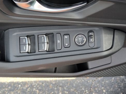 Used 2025 Honda Accord SE image 18