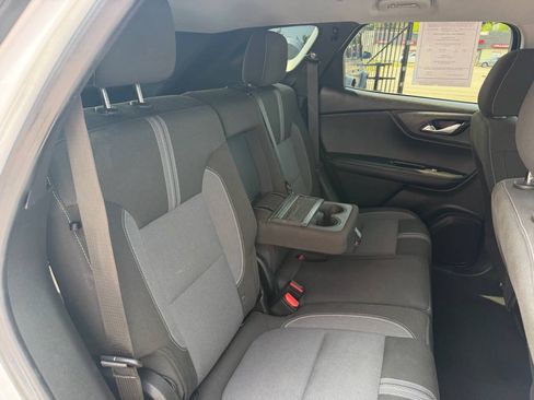 Used 2025 Chevrolet Blazer LT FWD image 22