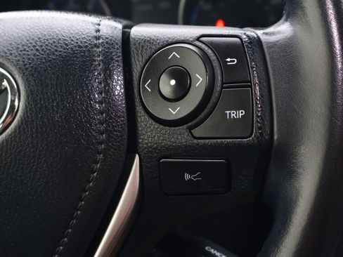 Used 2017 Toyota RAV4 XLE image 25