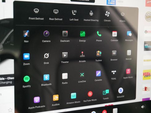 Used 2023 Tesla Model 3 Performance image 29