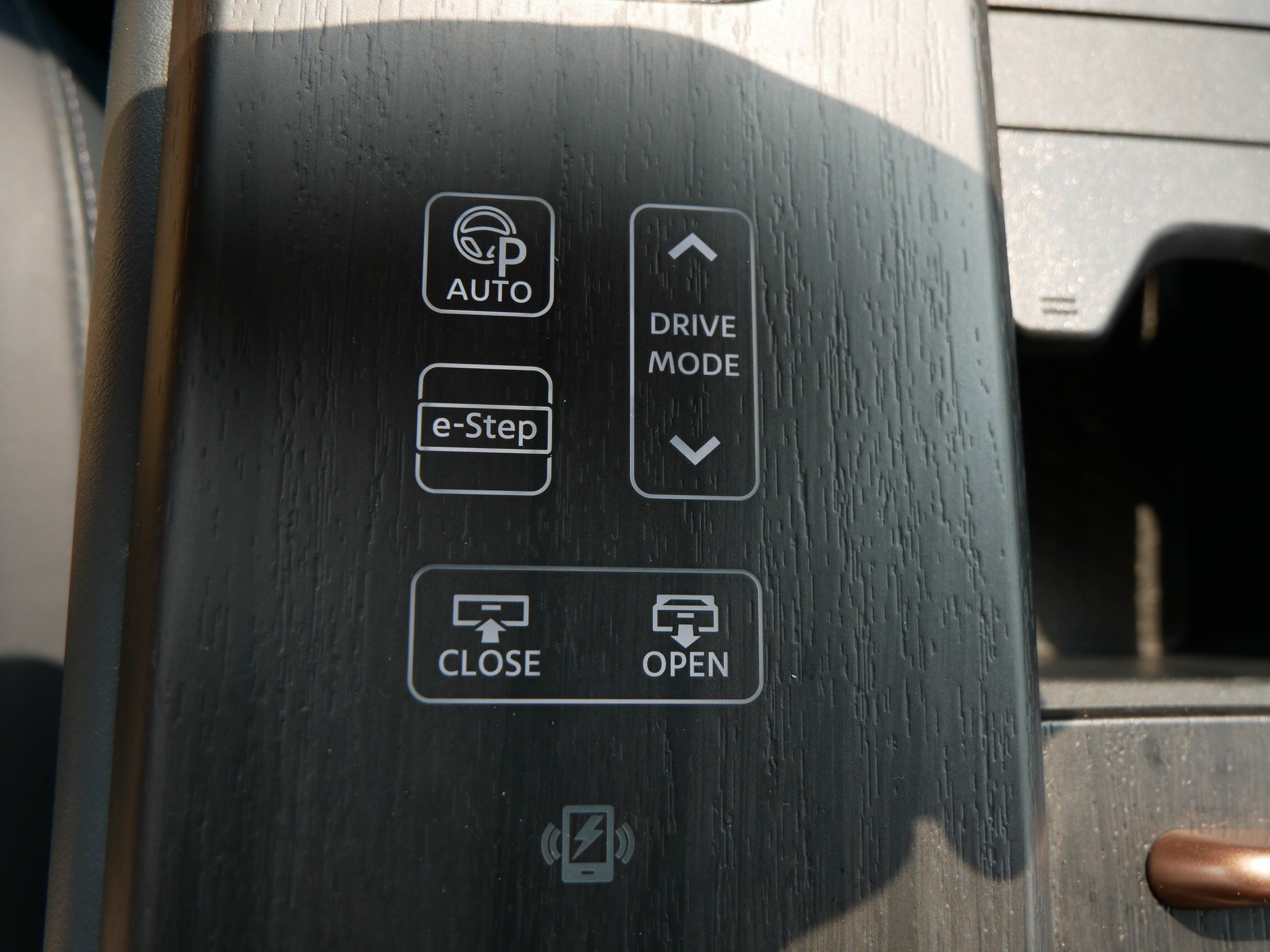 Used 2023 Nissan Ariya AWD/4WD image 30