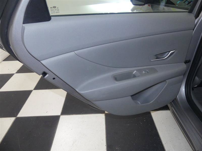 Used 2026 Hyundai Elantra Hybrid FWD image 26