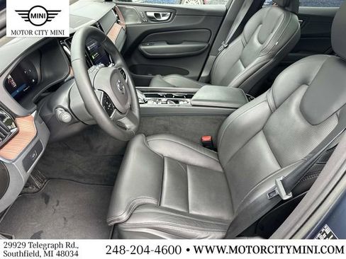 Used 2023 Volvo XC60 B6 Ultimate w/ Climate Package AWD/4WD image 23