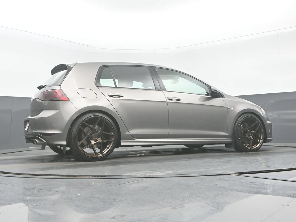 Used 2017 Volkswagen Golf R 4-Door AWD/4WD image 30