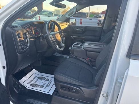Used 2020 Chevrolet Silverado 1500 LT w/ Convenience Package image 9
