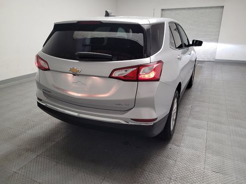 Used 2021 Chevrolet Equinox LT w/ Driver Convenience Package image 7
