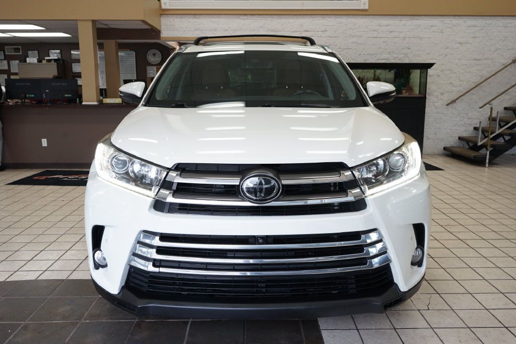 Used 2018 Toyota Highlander Limited Platinum AWD/4WD image 22