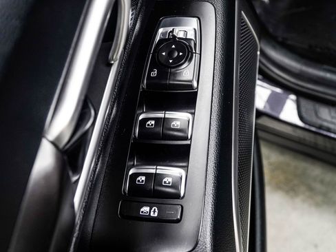 Used 2025 Kia Telluride S AWD/4WD image 32