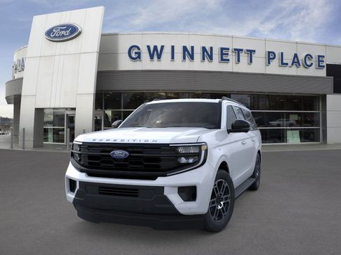 New 2025 Ford Expedition Max Active image 2