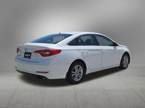 Used 2017 Hyundai Sonata SE FWD image 6