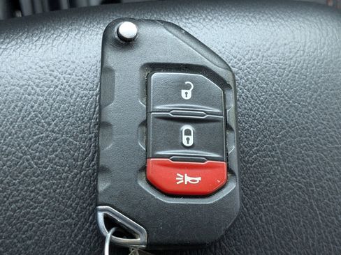 Used 2021 Jeep Gladiator Mojave image 33