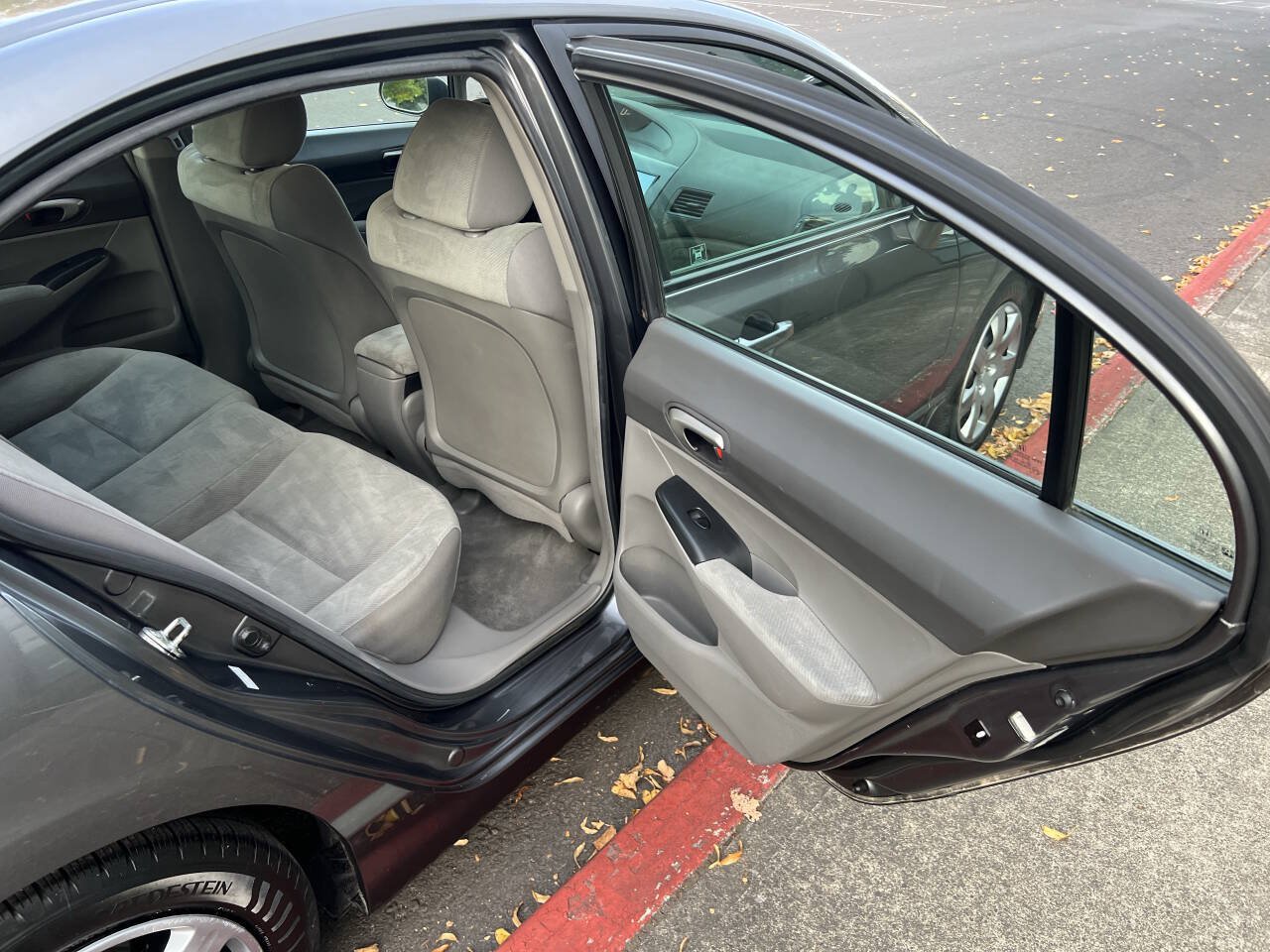 Used 2010 Honda Civic LX image 9