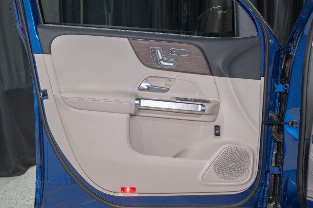 Certified 2026 Mercedes-Benz GLB 250 image 10