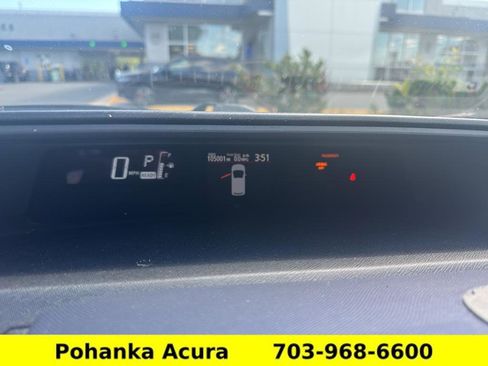 Used 2016 Toyota Prius C Two FWD image 2